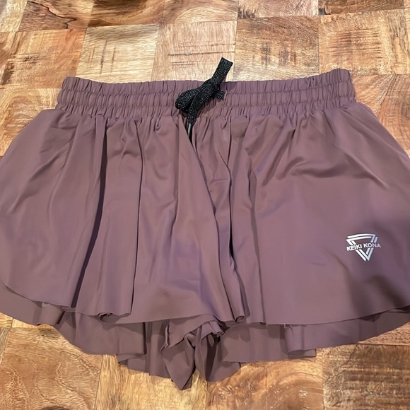 These shorts are adorable! All size medium. - Picture 10 of 13
